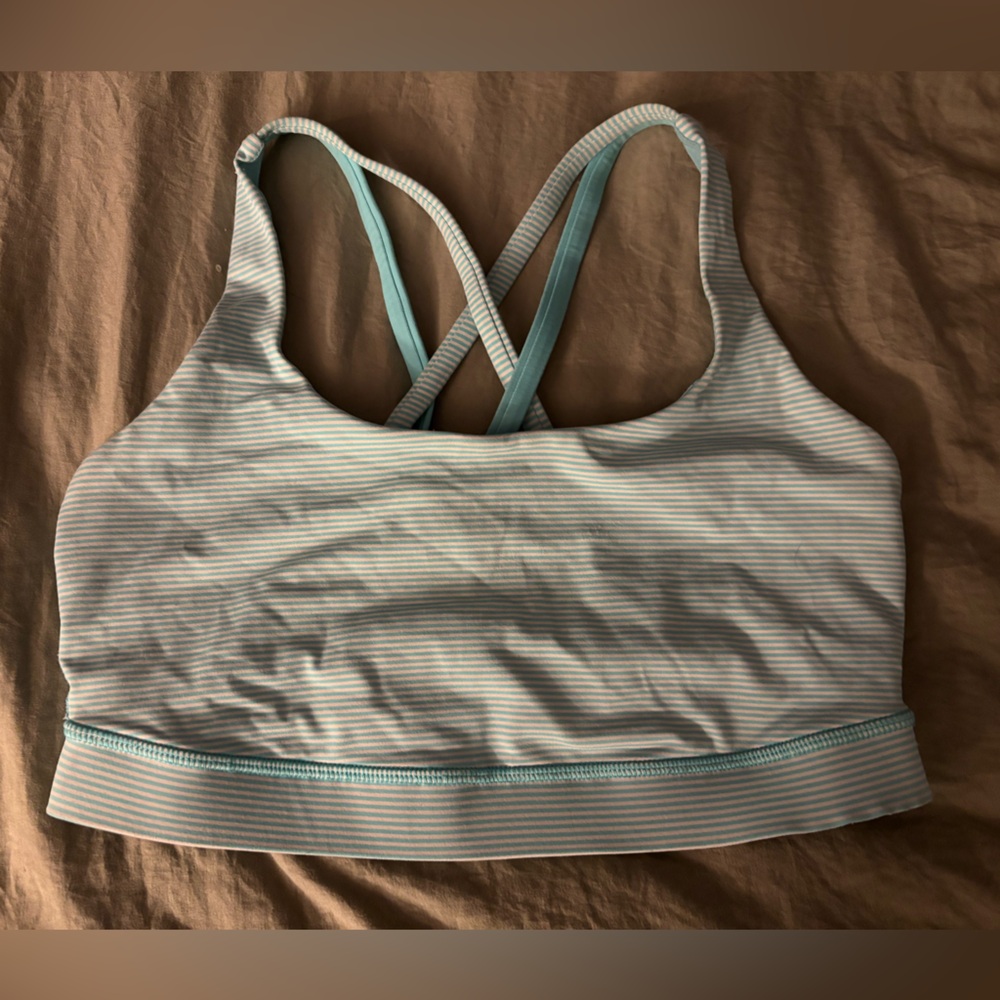 ⭐️5/$15! Lululemon Athletica Light Striped Crossback Sports Bra